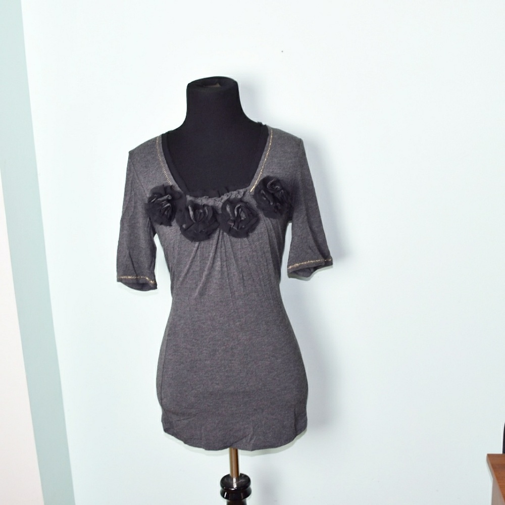 Deletta Grey and Black Aplique Blouse - Picture 1 of 3